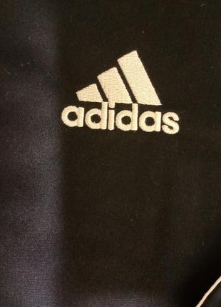 Оригинальный спортивный костюм adidas.4 фото