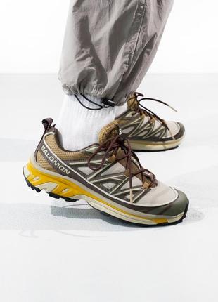 Стильные мужские кроссовки salomon xt-6 brown beige yellow коричневые с бежевым2 фото