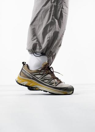 Стильные мужские кроссовки salomon xt-6 brown beige yellow коричневые с бежевым10 фото