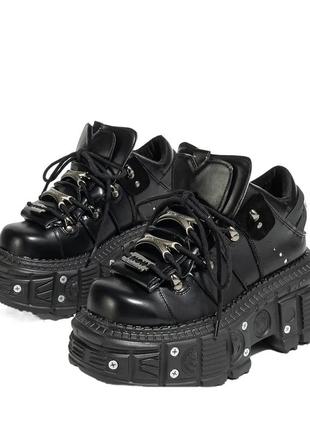 Взуття типу "new rock"