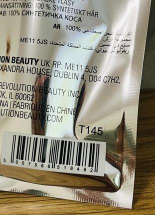 Оригинальная кисть для макияжа makeup revolution angled powder brush queen angled2 фото