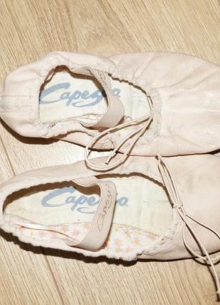 Балетки для танців capezio. натуральна шкіра. чешки розмір 30, всередині 19 см
