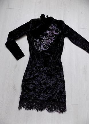 Маленькое бархатное платье 42-44р