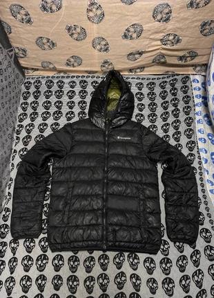 Тёплое зимняя симпатичная удобная куртка