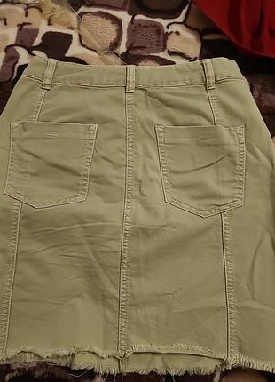 Юпка джинсовая, одевалась 2 раза, очень хорошее качество. 2