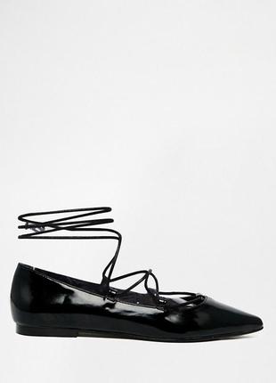 Лаковые туфли балетки на шнуровке asos5 фото