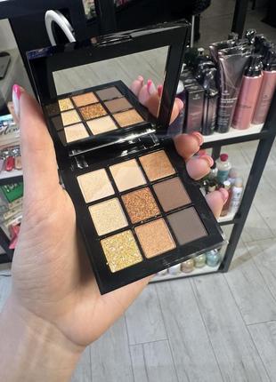 Палетка теней kiko glamour multi finish palette 01