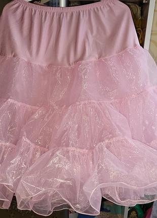 Женский подьюбник