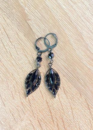 Серьги с застежкой "кольцо" - "листочки"