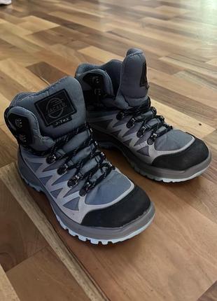 Зимові черевики теплі кросівки на шнурівці спортивні високі чорні сірі 24,5 24,7 см 24 фірмові restime4 фото