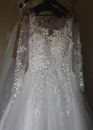 Весільна сукня5 фото