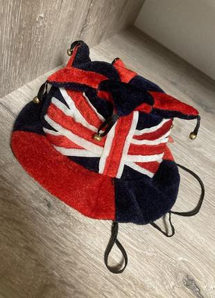 Сувенирная шапка с колокольчиками