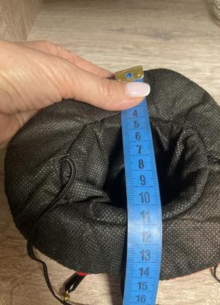 Сувенирная шапка с колокольчиками