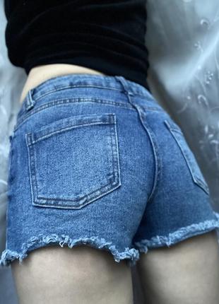 Шорты джинсовые с завышенной талией