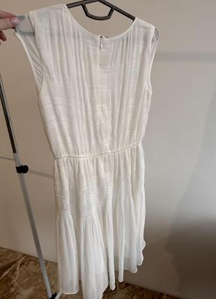 Белое легкое платье2 фото