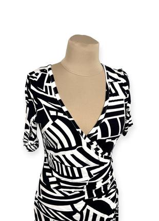 Платье стильное chillytime, миди, качественное, с черно белым узором5 фото