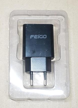 Блок / зарядка feigo 2-port 5v 2.2a с дисплеем зарядное устройство  2 port usb4 фото