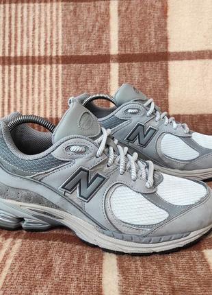 Оригинальные кроссовки new balance 2002r