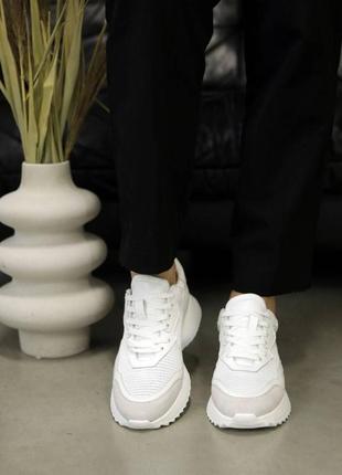 Кроссовки женские кожаные белые серые5 фото