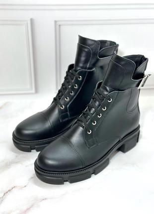 Женские ботинки черного цвета кожаные осенние зимние в наличии 42 43р8 фото