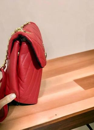 Женская сумка с регулируемой ручкой искусственная кожа цвет красный6 фото