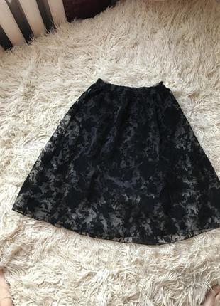 Красива спідниця,спідниця з перфорацією