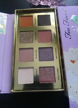 Too faced popcorn balls eyeshadow palette8 фото