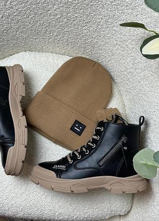 Стильні демісезонні черевики для дівчаток