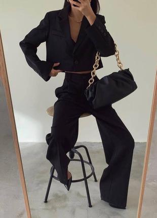 Костюм брючний жакет укорочений штани палаццо чорний рожевий4 фото