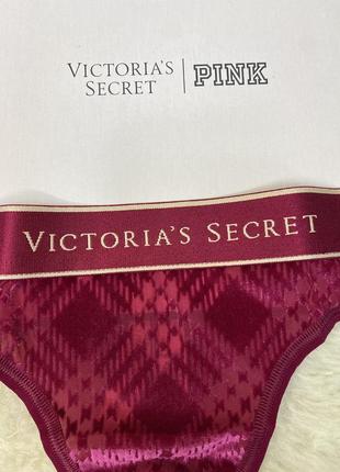 Трусики стрінги victoria's secret  m l оксамитові з логотипом на поясі малинові оригінал вікторія4 фото