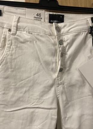 Стильные белые джинсы большого размера бренд dranella6 фото