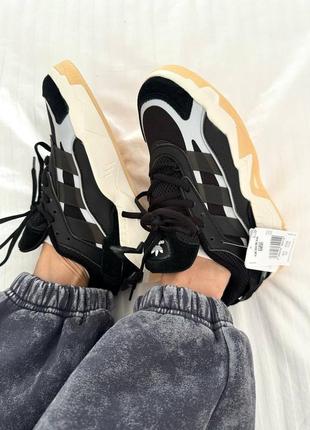 Класні жіночі кросівки adidas niteball 2.0 black gum premium чорні з бежевим