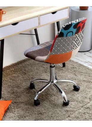 Офисное кресло астер мягкое разноцветная ткань3 фото