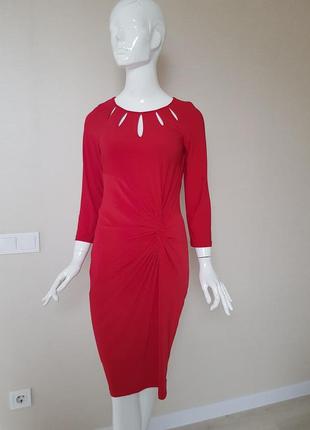 Изысканное красное трикотажное платье damsel in a dress