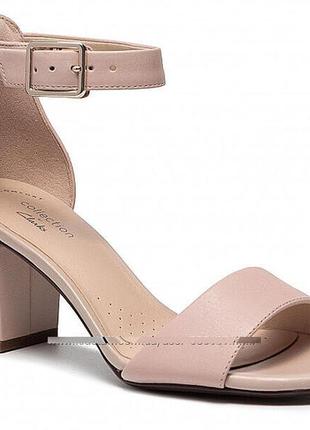 Р.37, 37.5 clarks жіночі шкіряні босоніжки оригінал