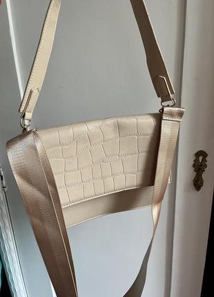 Бежева сумочка
