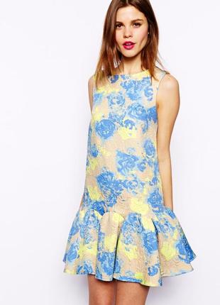 Шикарное платье с фигурной оборкой, фактурная ткань asos