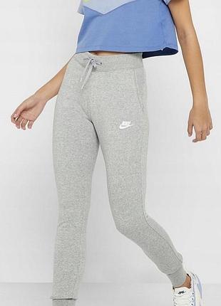 Спортивные штаны nike