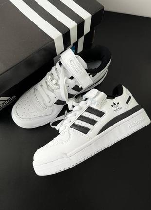 Adidas forum 84 low white / black logo8 фото