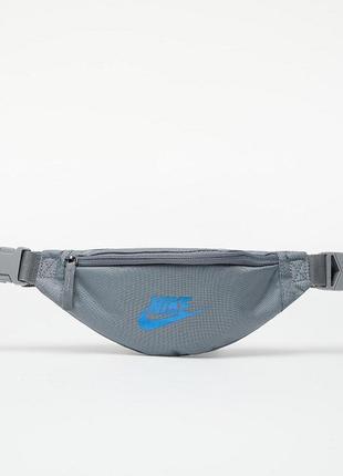 Сумка на пояс nike nk heritage hip pack - small сірий уні 41х10х15см