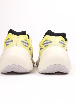 Adidas yeezy 700 v3 сірі з бежевим  кросівки чоловічі адідас ізі низькі весняні демісезонні демісезон низькі осінні3 фото