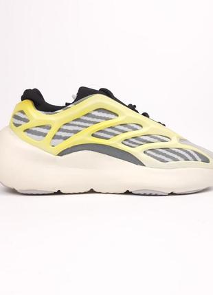 Adidas yeezy 700 v3 сірі з бежевим  кросівки чоловічі адідас ізі низькі весняні демісезонні демісезон низькі осінні5 фото