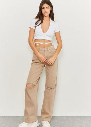 Джинсы бойфренды на высокой посадке pull & bear