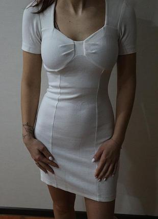 Сукня біла плаття