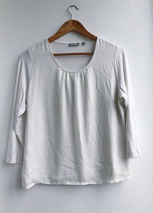 Біла базова блуза