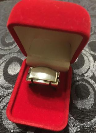 Стильное кольцо-перстень