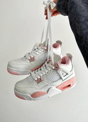 Замечательные женские кроссовки nike air jordan 4 retro pink oreo premium белые с розовым2 фото