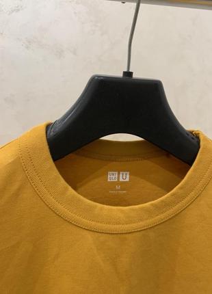 Базовая футболка uniqlo горчичная женская2 фото