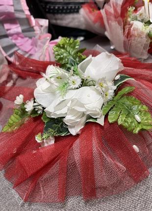 Украшения на свадебное платье