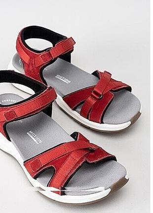 Р.35.5 clarks жіночі босоніжки- сандалії оригінал